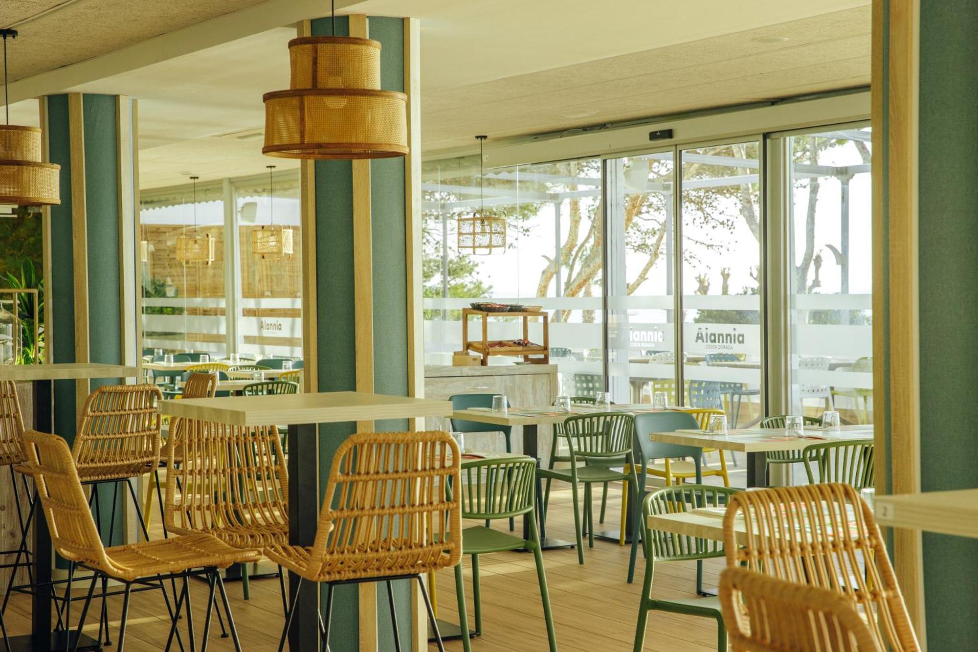 Alannia Costa Dorada Hotel Platja de l’Almadrava Екстериор снимка